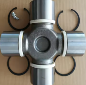 P60 Universal Joints Cross Joint for Sale Bearing Chassis Part Spare Applicable to SCAN Truck 1879541/1541072