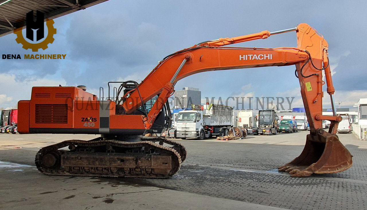 Excavator maintenance in rainy season