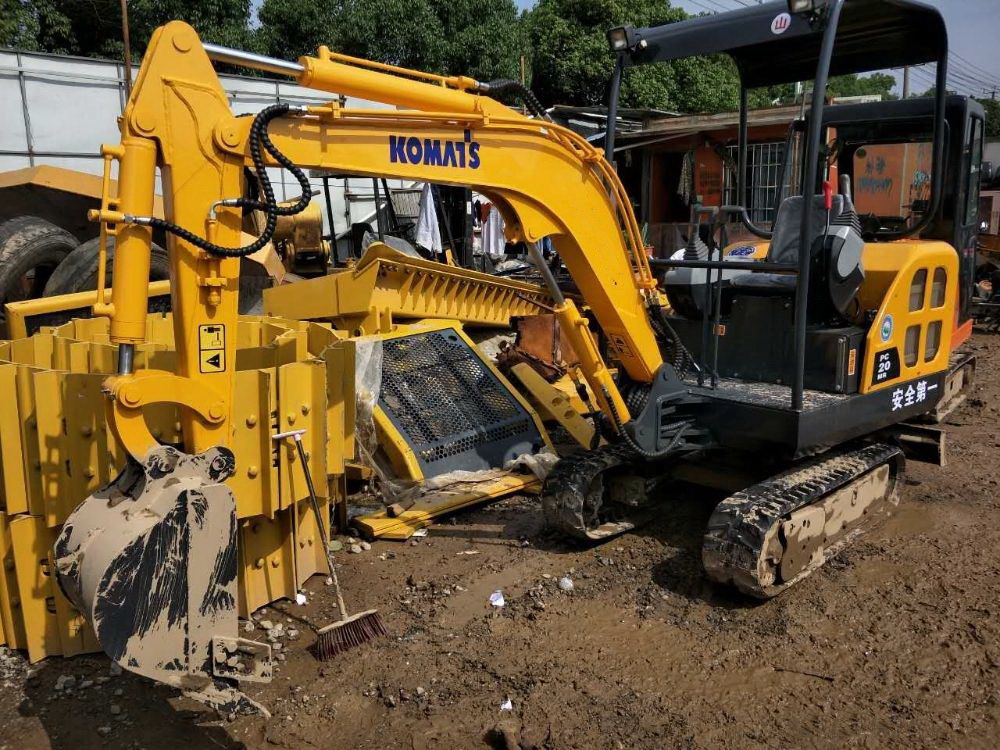 How to maintain the excavator in the rainy season